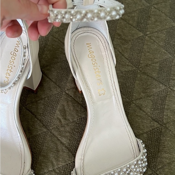 Pearl wedding shoes - Picture 2 of 3